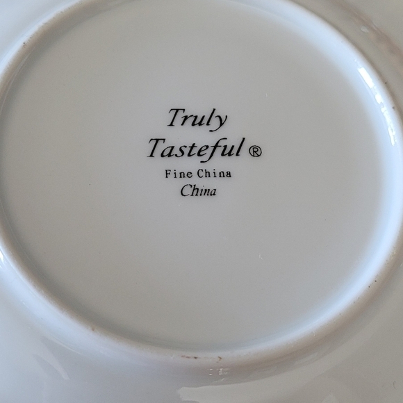 Truly Tastful Bone China‎ Tea Cup Set - Picture 4 of 5
